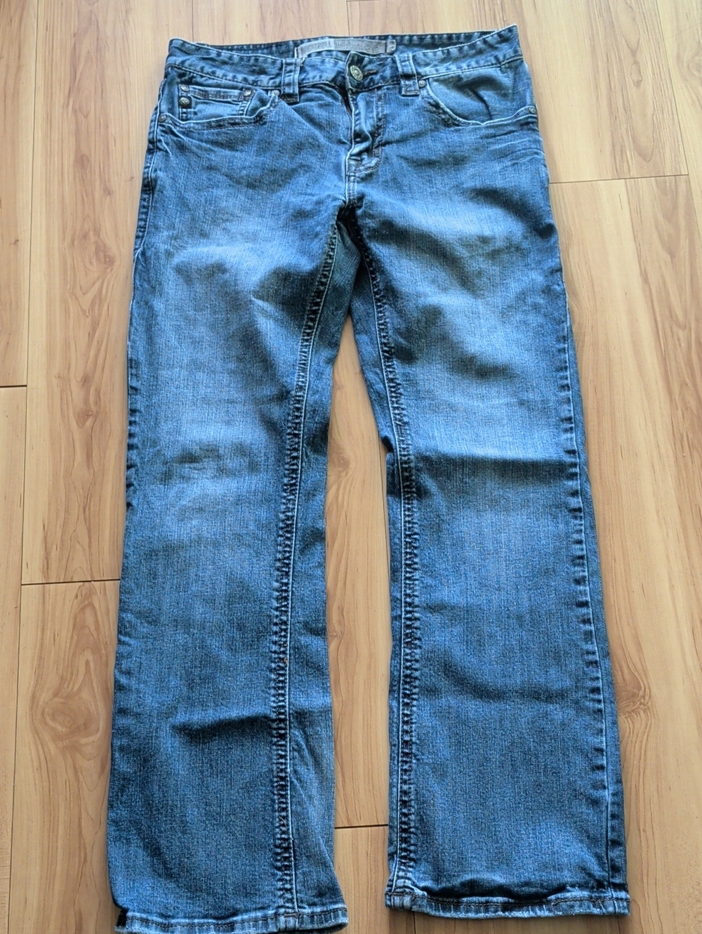 Classic Women's Blue Jeans - Straight Leg